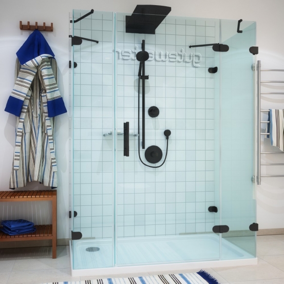 LUX RECTAN GK-005A-CH02 черный матовый стекло бесцветное правое открывание двери